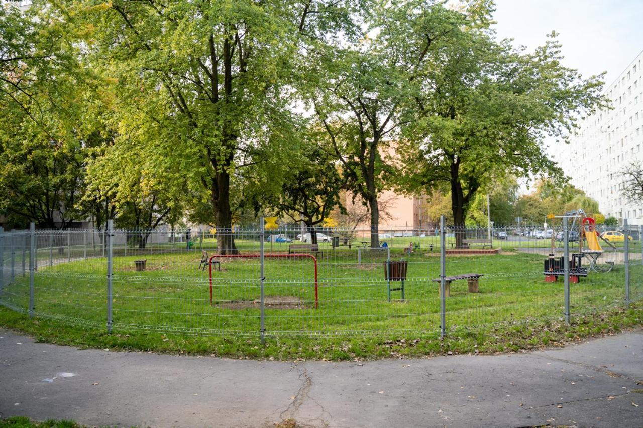 Comfort 14 -- Stylish City Apartment Netflix, Wi-Fi & Parking Miskolc Exterior photo